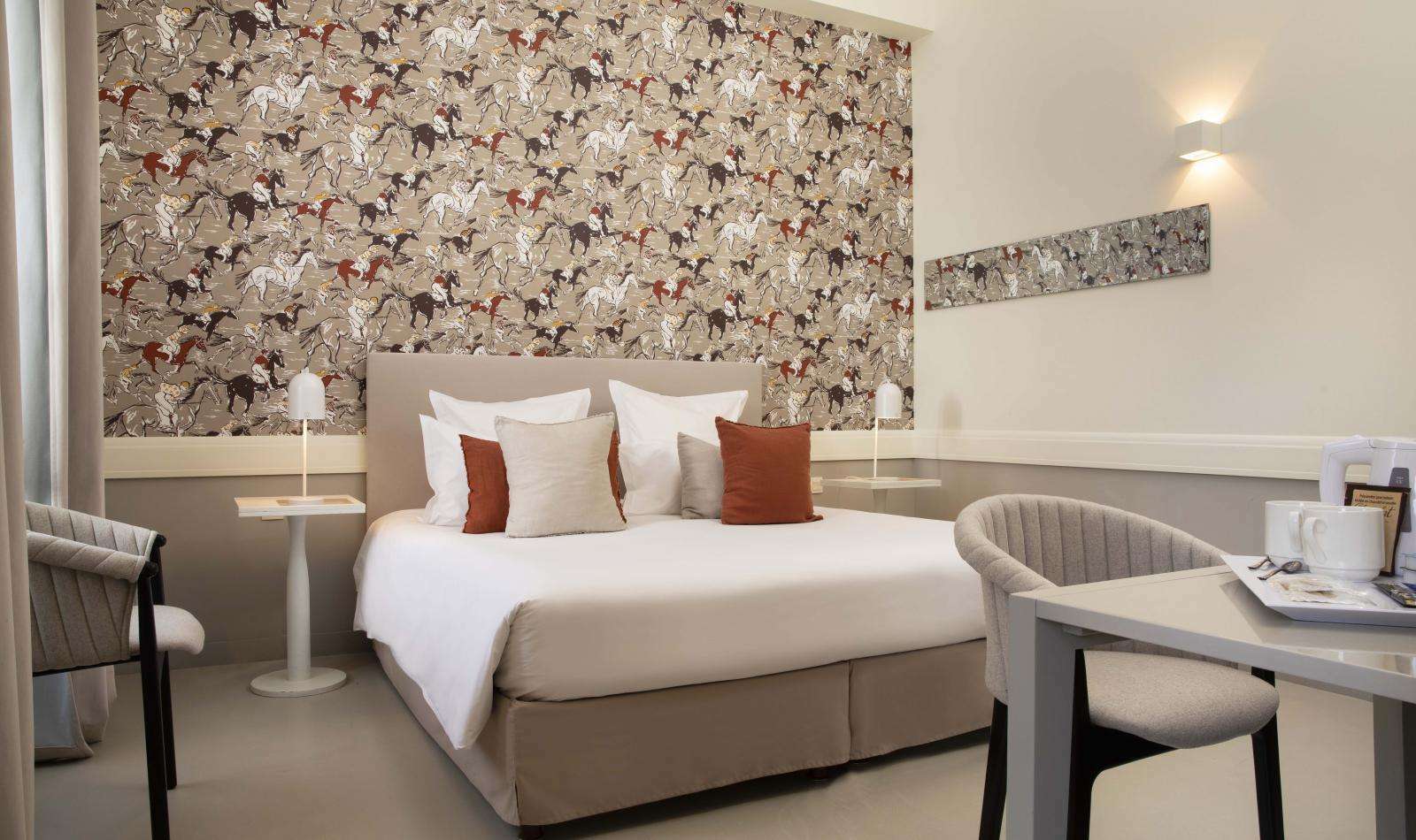 Отель Country Club Yvre-l'Eveque Номер фото